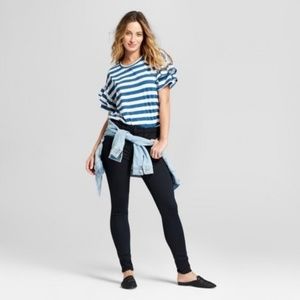 Universal Thread Tops - Universal Thread Striped Ruffle Sleeve Top EUC! Universal Thread Tops - Universal Thread Striped Ruffle Sleeve Top EUC!